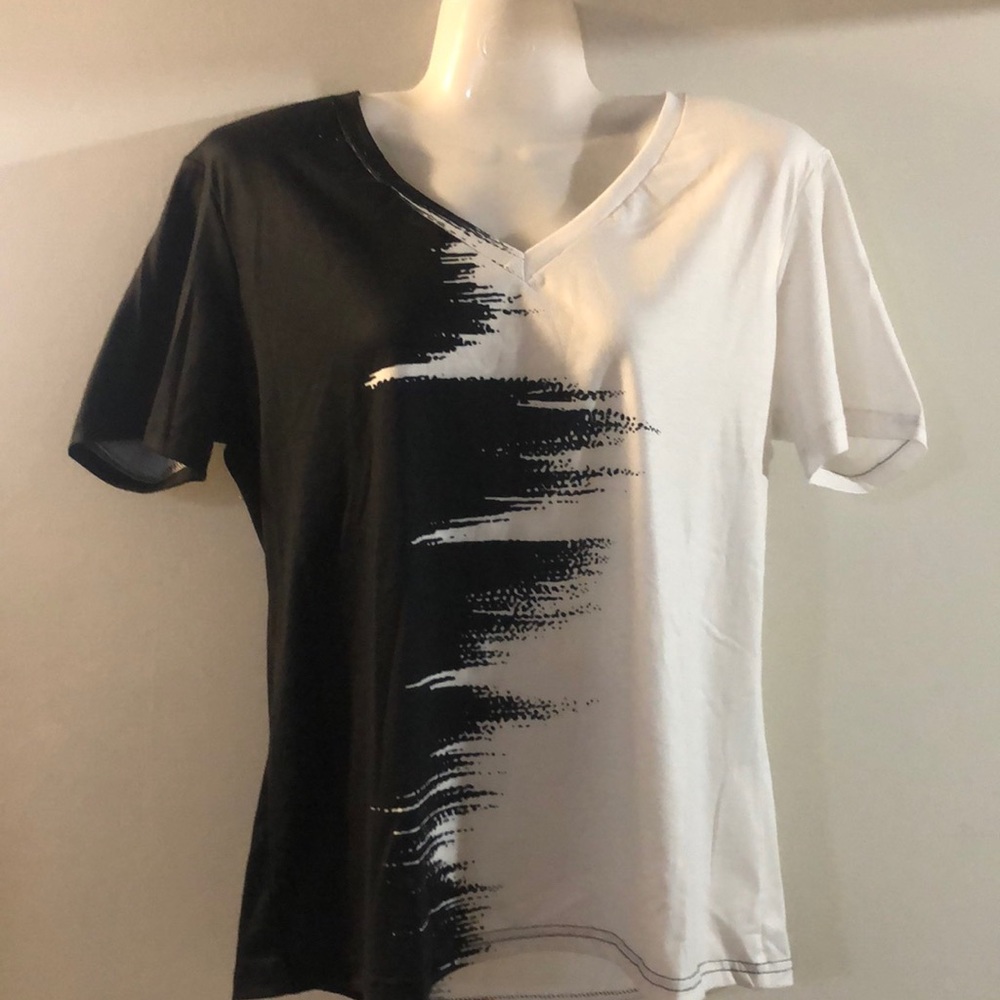 Black and White Short Sleeved Top